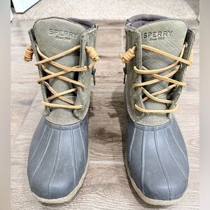 Sperry Women’s Olive and Black Duck Boots